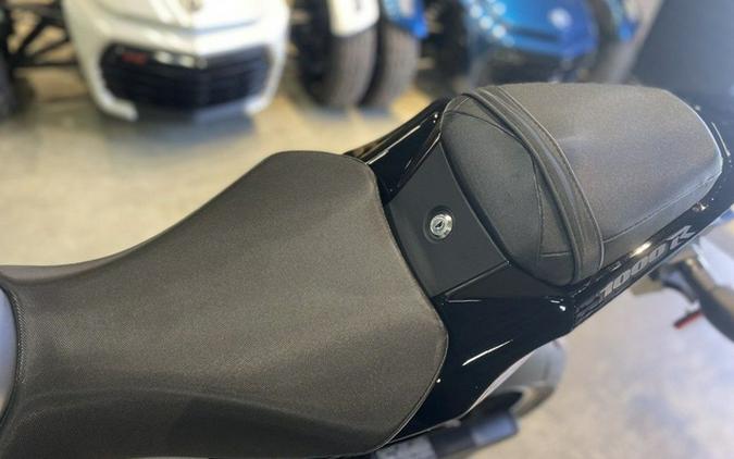 2025 Suzuki GSX-R 1000R