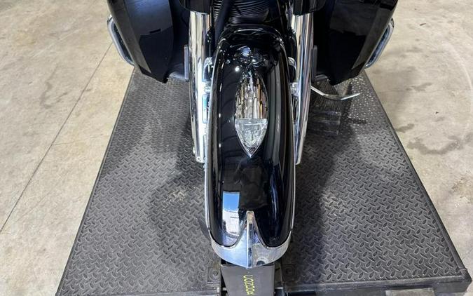 2017 Indian Motorcycle® Roadmaster® Thunder Black