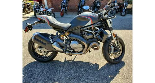 2020 Ducati Monster 821 Stealth Review (15 Fast Facts)