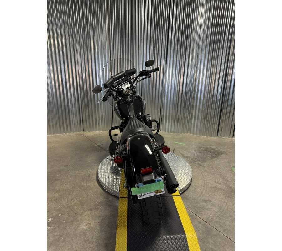 2015 Harley-Davidson Softail Slim Vivid Black