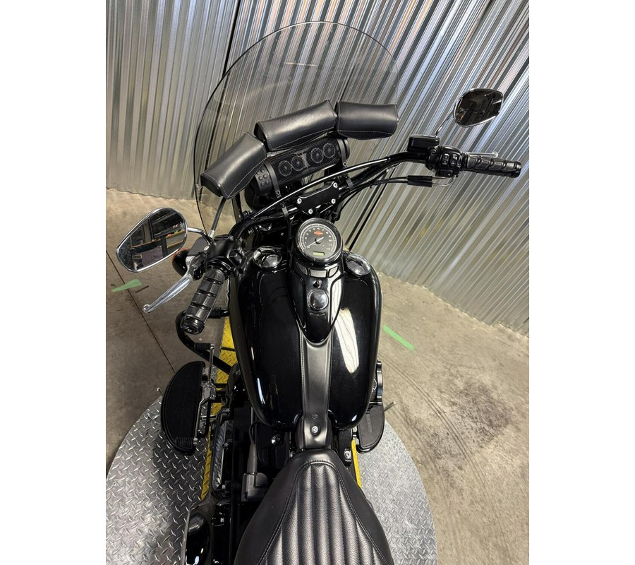 2015 Harley-Davidson Softail Slim Vivid Black