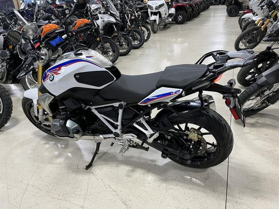 2020 BMW R 1250 R Light White/Lupin Blue Met/Racing Red