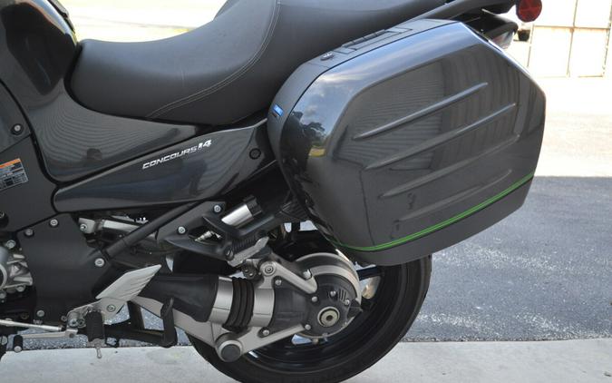 2018 Kawasaki Concours® 14 ABS Metallic Carbon Gray