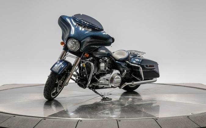 2016 HARLEY-DAVIDSON FLHXS STREET GLIDE SPECIAL in Cosmic Blue Pearl