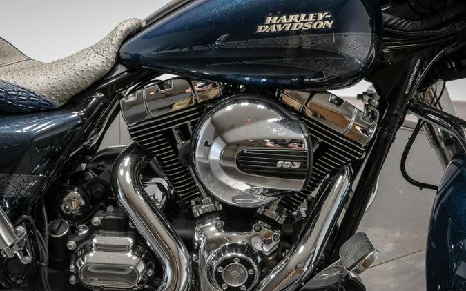 2016 HARLEY-DAVIDSON FLHXS STREET GLIDE SPECIAL in Cosmic Blue Pearl