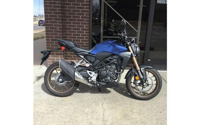 2022 CB300RA - Honda