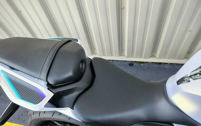 2025 Yamaha YZF R3