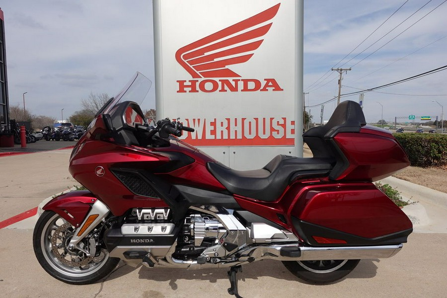 2019 Honda® Gold Wing Tour Automatic DCT Candy Ardent Red