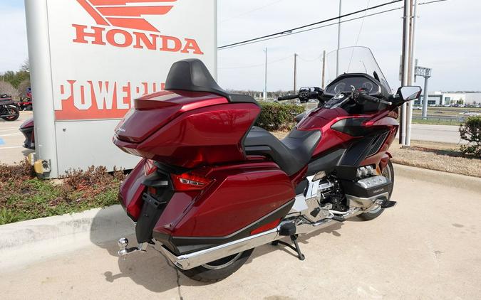 2019 Honda® Gold Wing Tour Automatic DCT Candy Ardent Red