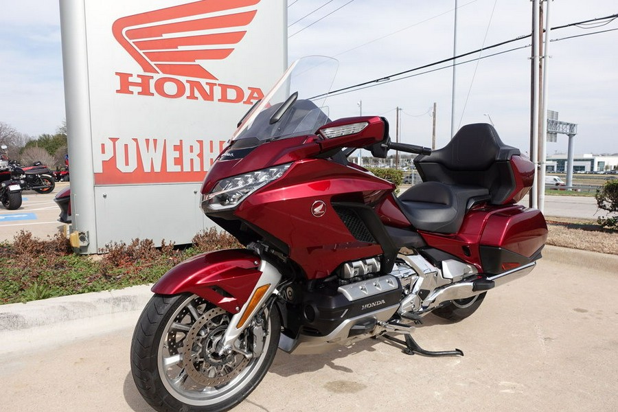 2019 Honda® Gold Wing Tour Automatic DCT Candy Ardent Red