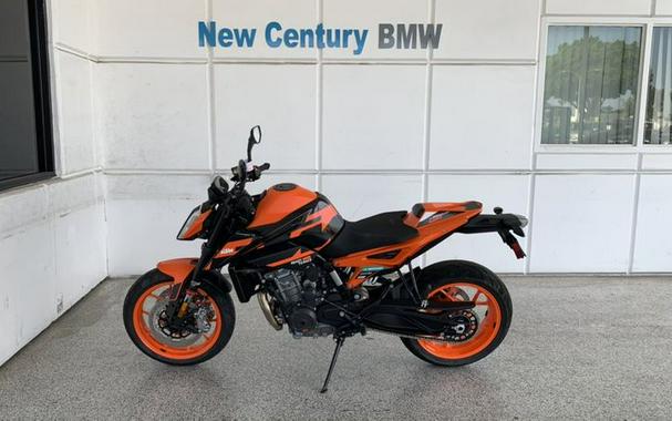 2022 KTM 890 DUKE GP