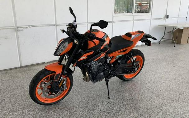 2022 KTM 890 DUKE GP