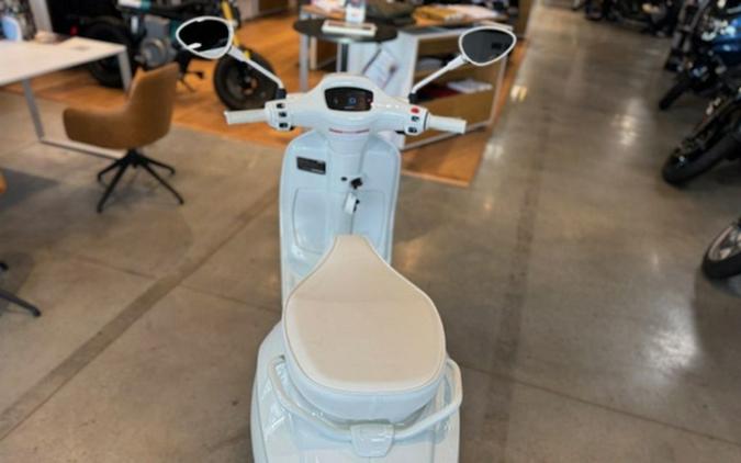 2023 Vespa Sprint 150 Justin Bieber X Vespa 150