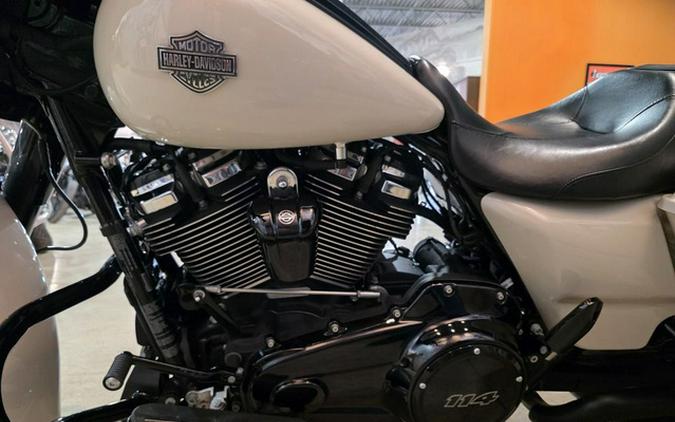 2022 Harley-Davidson FLHXS - Street Glide Special