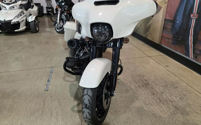 2022 Harley-Davidson FLHXS - Street Glide Special