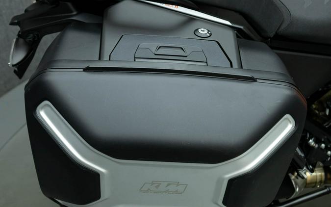 2023 KTM 1290 SUPER ADVENTURE S W/ABS