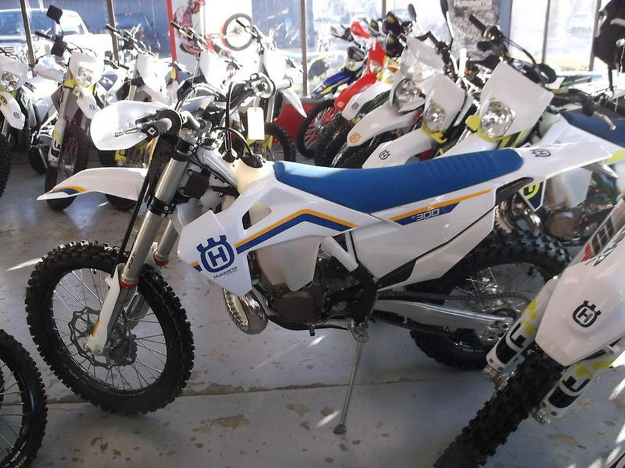 2023 Husqvarna® TE 300 Heritage