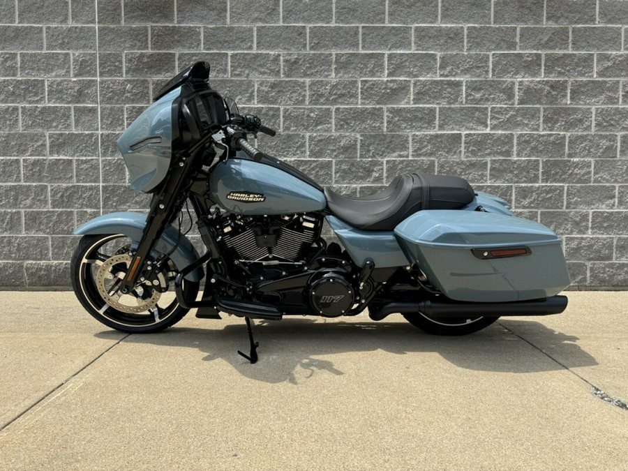 FLHX 2024 Street Glide®