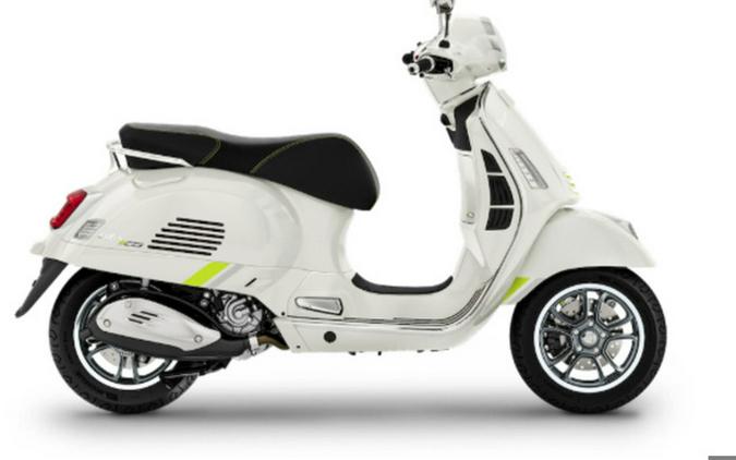 2025 Vespa GTS 300 SUPERSPORT