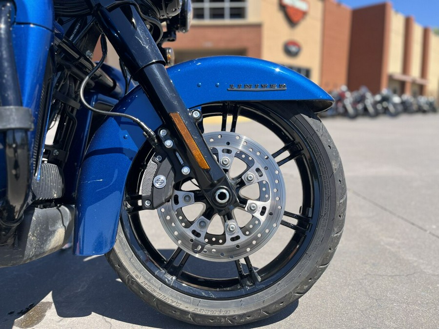 2022 Harley-Davidson® FLHTK Ultra Limited Reef Blue/Vivid Black 661399
