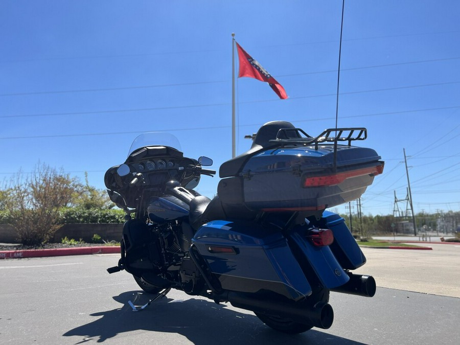 2022 Harley-Davidson® FLHTK Ultra Limited Reef Blue/Vivid Black 661399