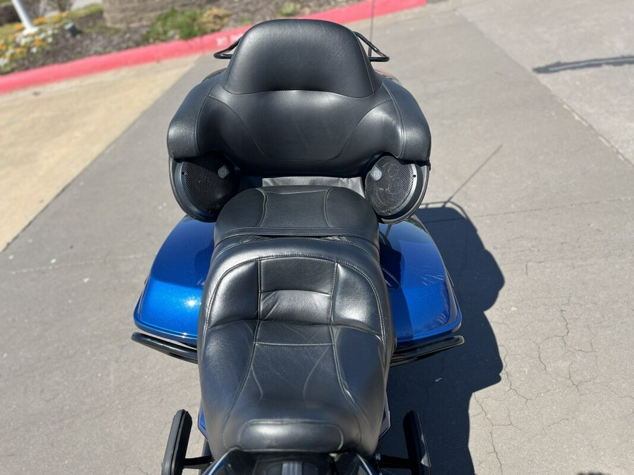2022 Harley-Davidson® FLHTK Ultra Limited Reef Blue/Vivid Black 661399