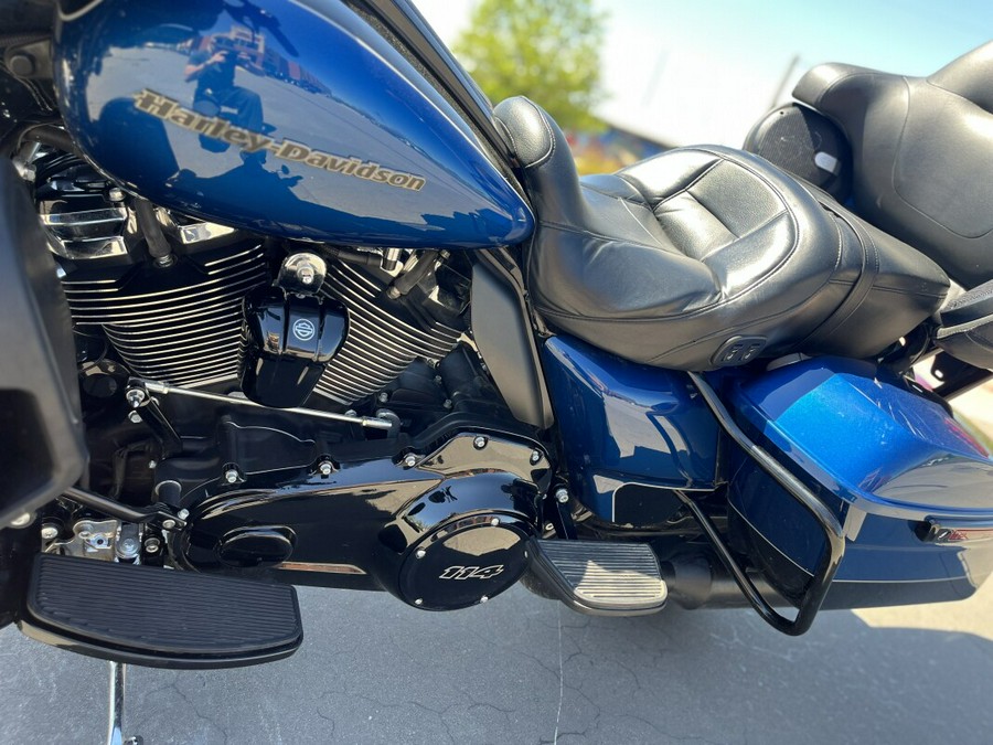 2022 Harley-Davidson® FLHTK Ultra Limited Reef Blue/Vivid Black 661399