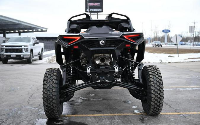 2026 Can-Am® Maverick R MAX X rc With Smart-Shox