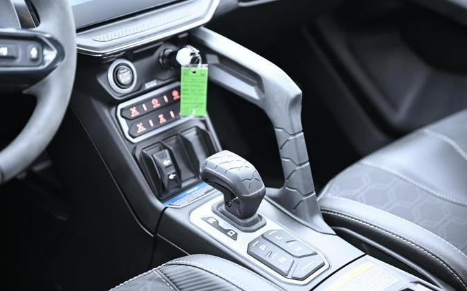 2026 Can-Am® Maverick R MAX X rc With Smart-Shox