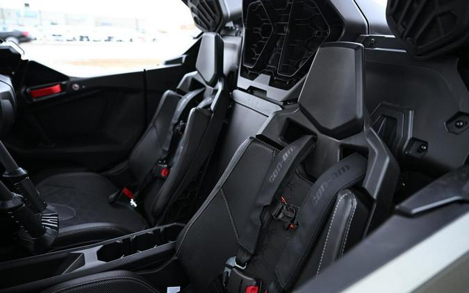 2026 Can-Am® Maverick R MAX X rc With Smart-Shox