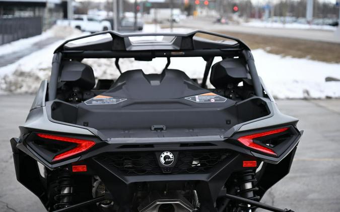 2026 Can-Am® Maverick R MAX X rc With Smart-Shox