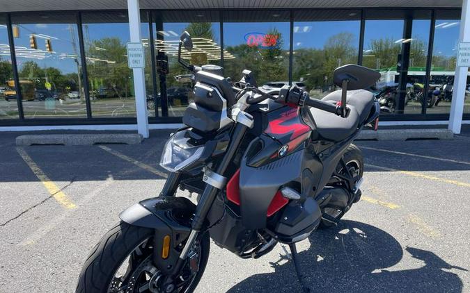 New 2026 BMW R 1300 R