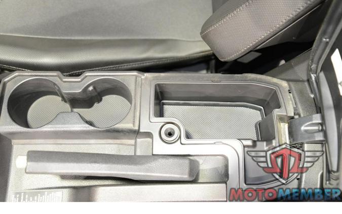 2023 Slingshot Slingshot® S w/ Technology Package I Manual