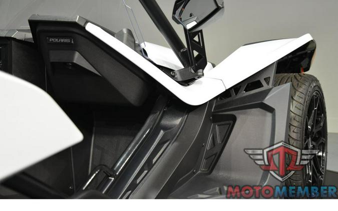 2023 Slingshot Slingshot® S w/ Technology Package I Manual