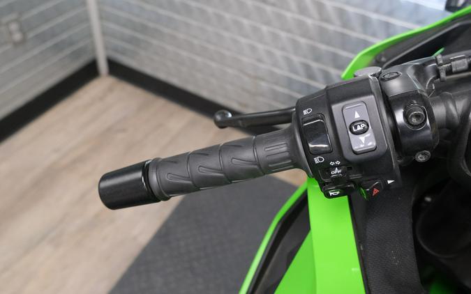 2024 KAWASAKI NINJA ZX400
