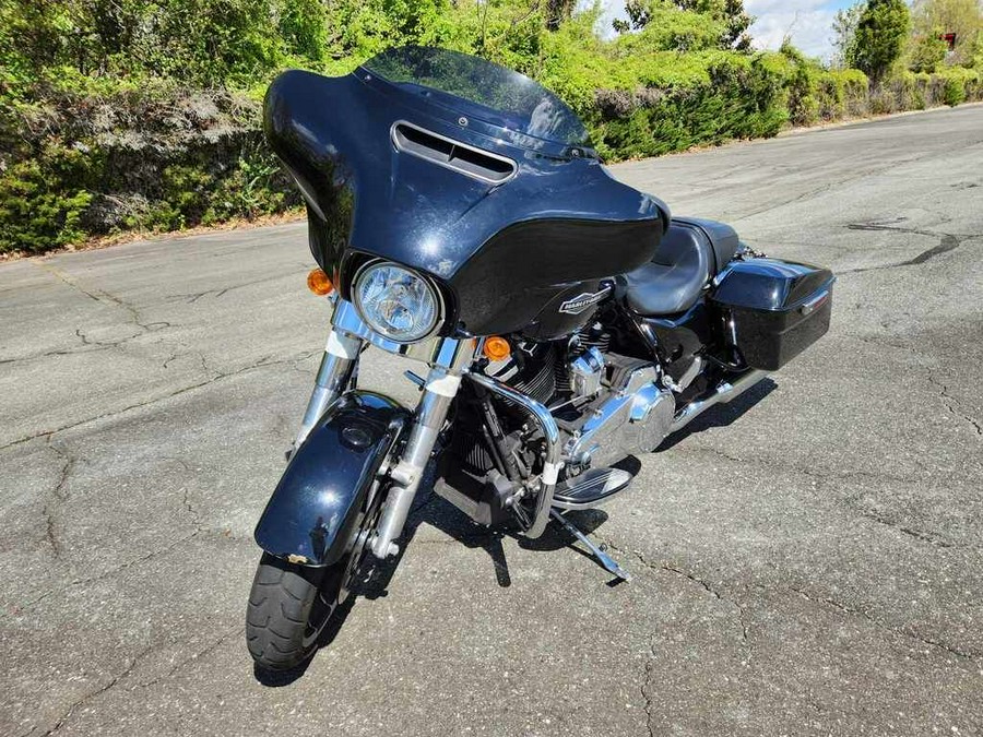 2022 Harley-Davidson Street Glide® Base