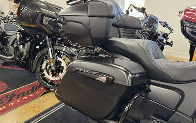 2026 Indian Motorcycle Pursuit® Dark Horse® with 112 and Powerband Audio Package