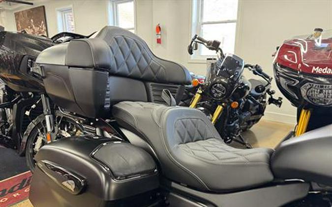 2026 Indian Motorcycle Pursuit® Dark Horse® with 112 and Powerband Audio Package