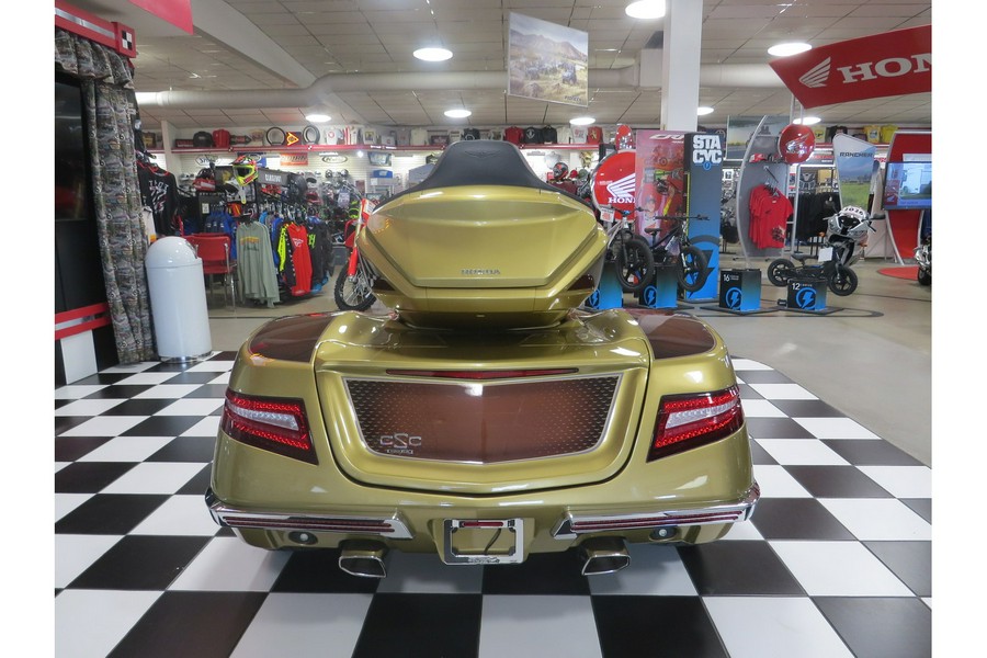 2025 50th Anniversary Gold Wing Tour Automatic DCT CSC Encore - Honda