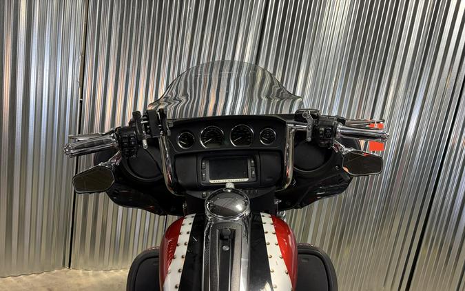 2014 Harley-Davidson Electra Glide Ultra Classic BLACK W/ PINSTRIPE