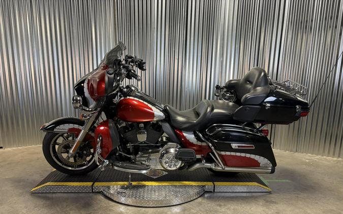 2014 Harley-Davidson Electra Glide Ultra Classic BLACK W/ PINSTRIPE