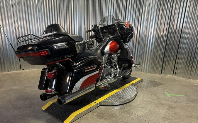 2014 Harley-Davidson Electra Glide Ultra Classic BLACK W/ PINSTRIPE