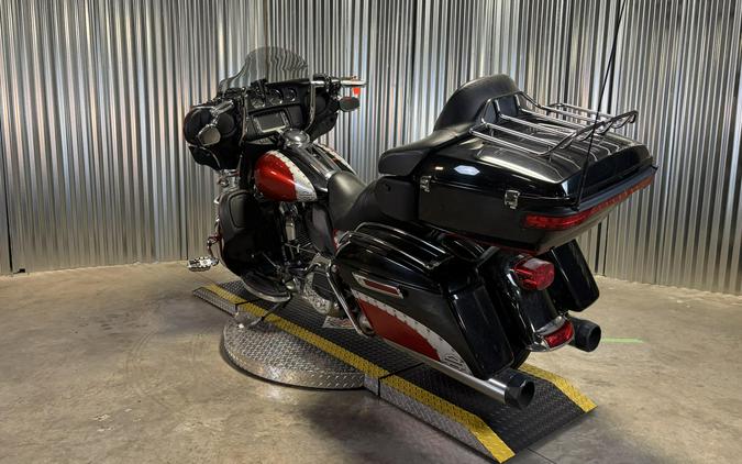 2014 Harley-Davidson Electra Glide Ultra Classic BLACK W/ PINSTRIPE