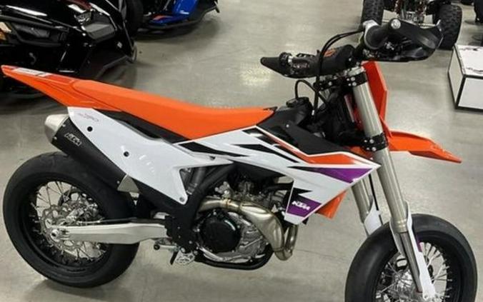 2023 KTM 450 SMR First Look [8 Fast Facts, 30 Photos, Specs]