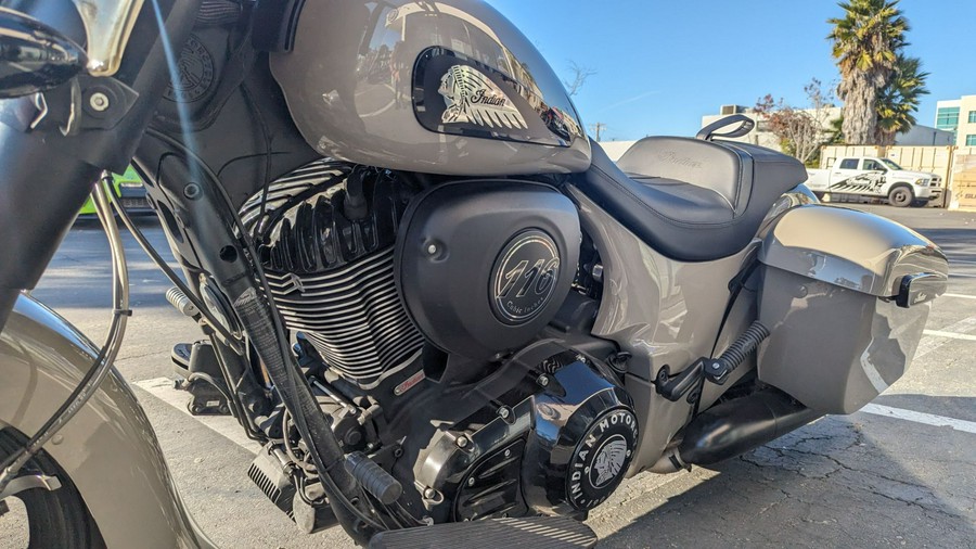 2022 Indian Motorcycle Springfield® Dark Horse®