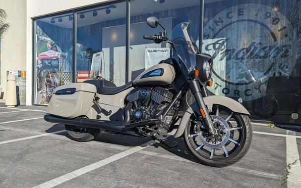 2022 Indian Motorcycle Springfield® Dark Horse®