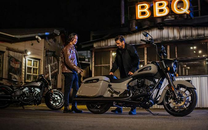 2022 Indian Motorcycle Springfield® Dark Horse®