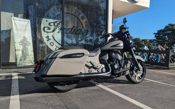 2022 Indian Motorcycle Springfield® Dark Horse®