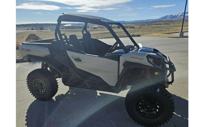 2024 Can-Am Commander XT-P 1000R Tan & Black