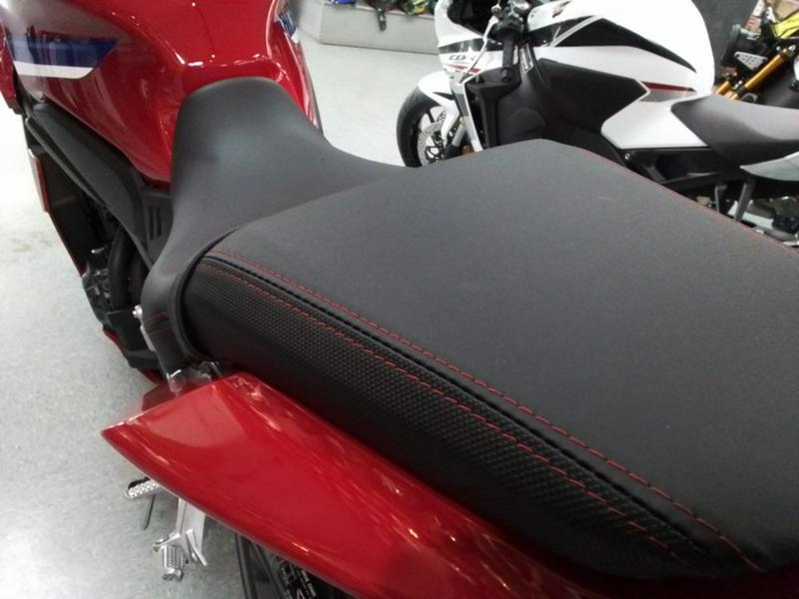 2026 Honda® CBR650R E-Clutch